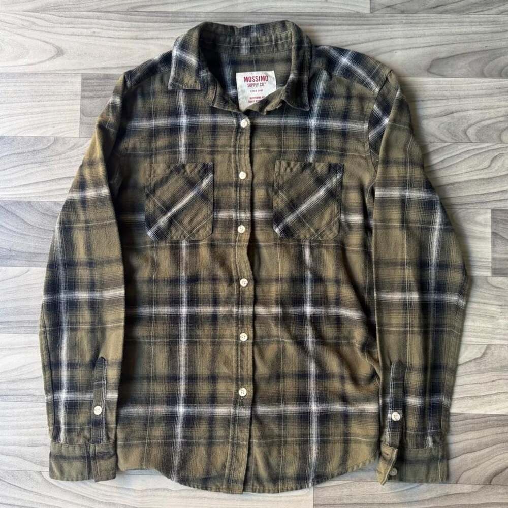 Mossimo Supply Co. Boyfriend Fit Olive Green Plaid Flannel Shirt